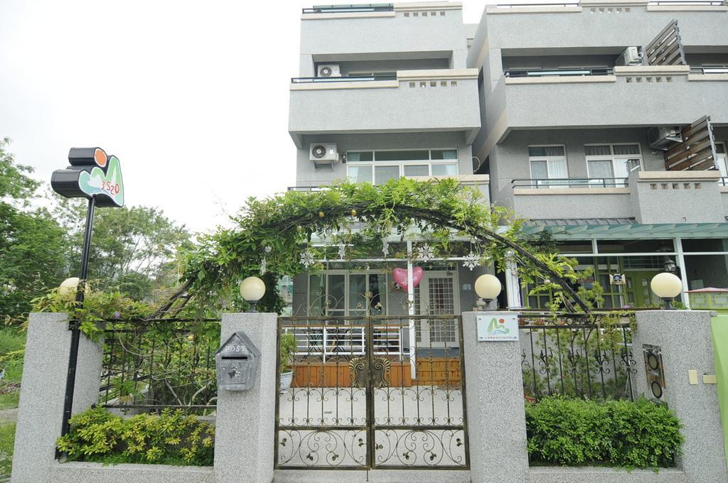 3520 Homestay T'ai-tung Exteriör bild